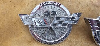 Corvette C3 přední a zadní znak - 3