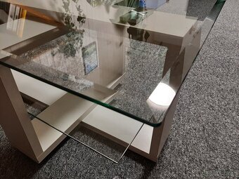Skleněný konferenční stolek - 3