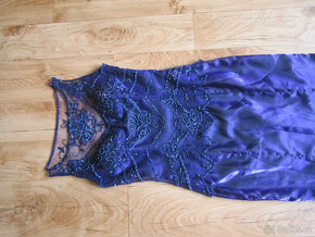 Plesové / svatební fialové šaty s korálky, S/36 - 3