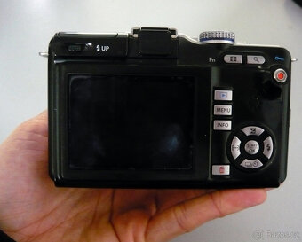 Olympus PEN E-PL1, černý + objektiv 14-42mm a příslušenství - 3