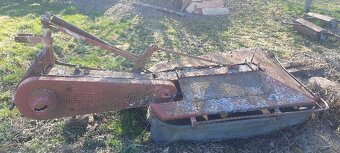 Prodám použité vály, rotační sekačku, postřikovač - 3