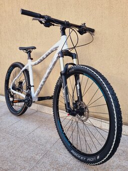 #53 Lehké Force Bellona 27,5", pro 170-185cm - 3