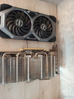 Grafická karta RX 5700 XT - čti - 3