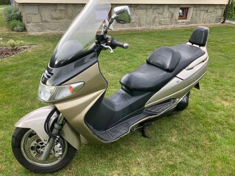Suzuki burgman AN 250 - 3