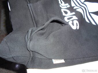 DÍVČÍ MIKINA ADIDAS, NOŠENÁ - 3
