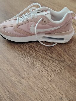 Tenisky Nike 39 - 3