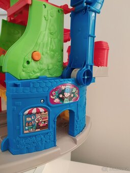 Dráha pro autíčka Fisher Price - 3