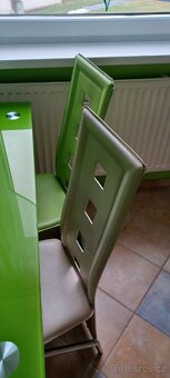 Stůl a židle - 3
