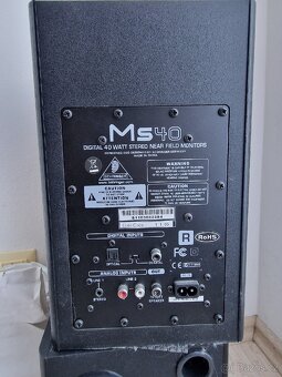 Studiové reproduktory Behringer MS40, 40 w, aktivni. - 3