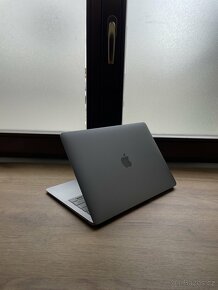 MacBook Air 2018 16 GB Ram, 512 Gb SSD - 3
