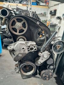 Motor 1.9 tdi ASV 81 kw 218tis - 3