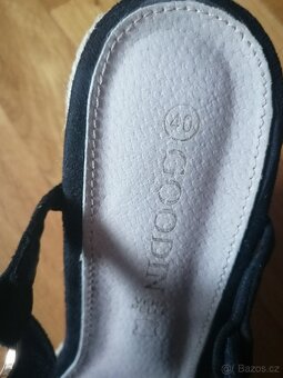 Sandály (espadrilky) na klínku vel. 40 - 3