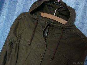 Zelená khaki parka na podzim vel.XS,zn.cropp, - 3