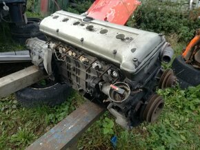 Jaguar XJ Motor šestiválec 3.2 a převodovka automat 4HP24 - 3