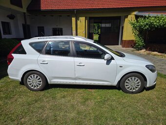 Kia Ceed 1.4 CVVT 2013 kombi - 3