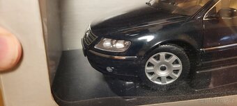 Volkswagen Phaeton model 1:18 originál VW - 3