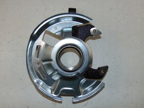 Mazda 323 BF náboj kola - 3