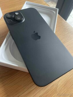 iPhone 15 128GB černá - 3