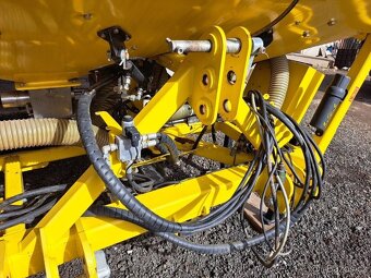 Ferti box Bednar FMT FB 4400 ISOBUS - 3