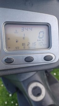 Skutr Gilera Runner ST200 - 3
