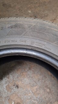 255/60R18 - 3