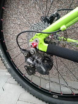 Prodám pevné horské dětské kolo KUbikes 26“kola - 3
