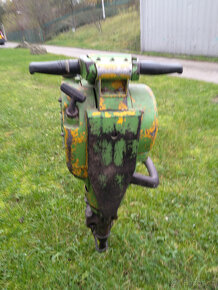 motorové kladivo PIONJAR 140 - 3