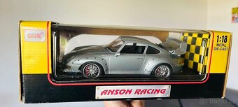 Porsche 911 Anson 1:18 - 3