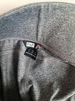 Sportovní capri LEGÍNY F&F 1x oblečené - 3