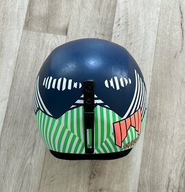 Lyžařská helma SHRED - 3