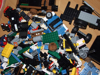 stavebnice COBI +LEGO,  přes 1kg dílků - ZADÁNO - 3