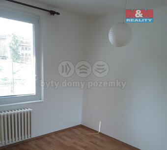 Pronájem bytu 2+kk, 41 m², Chvaletice, ul. U Kulturního domu - 3