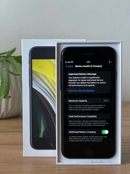 iPhone SE 2020 64 GB - 3