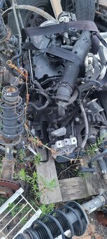 Náhradní díly použité Citroen C4 Picasso 2.0 hdi - 3