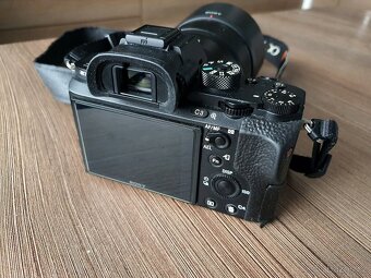 Sony A7RII + 3 objektivy - 3