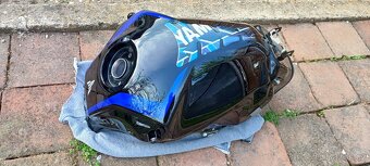 Yamaha MT-10 SP - nádrž - 3