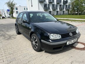 Volkswagen Golf,  1.6 16v - 3