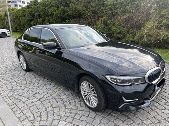 BMW 320i (2021) – perfektní stav luxery line - 3