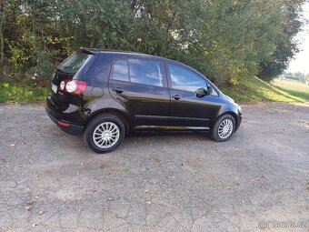 golf 5 plus 1,6 - 3