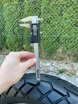 Zadní pneu 150/70 R17 - 3