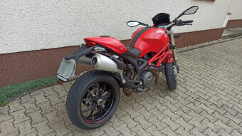 Ducati Monster 796 s nájezdem 13100 km - 3