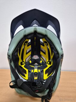 Helma TroyLeeDesigns A1 - 3