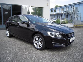 Volvo V60 2,4 D6 PHEV Luxusní vůz - 3