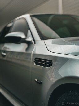 BMW E60 M5 V10 INDIVIDUAL - 3