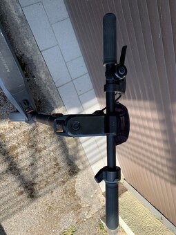 Elektrická koloběžka NIU KQi2 Pro  na opravu - 3