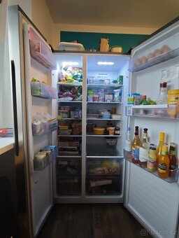 Americká lednice Hisense RS670N4AC1 - 3