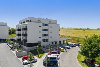 Litomyšl nový střešní byt 3kk, velká terasa, dvě garáž.stání - 3