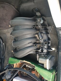 BMW E87 116i  - díly motoru a a jiné - 3