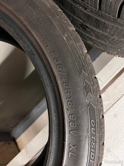 Prodám sadu zimních pneumatik 235/45 R18 - 3