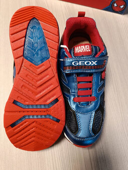 Nové dětské boty blikací Geox,vel 36 - 3